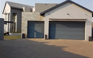 5 Bedroom House in Boardwalk Meander