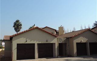3 Bedroom Duet in Willow Acres