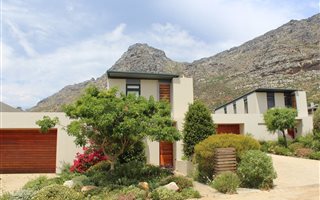 4 Bedroom House in Stonehurst Mountain Estate