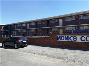 2 Bed Apartment in Rosettenville