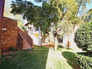 2 Bed Apartment in Wilgeheuwel