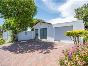 3 Bed House in Highbury