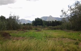 1003 m² Land available in Swellendam