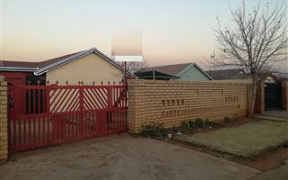 3 Bedroom House in Doornkop