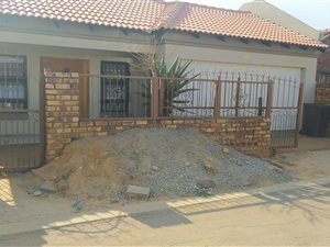 3 Bed House in Nellmapius