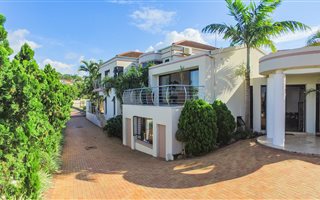 6 Bedroom House in Glenashley