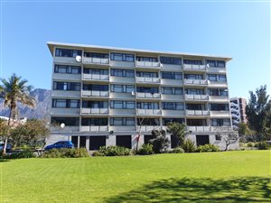 2 Bed Apartment in Rosebank