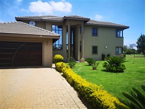 5 Bed House in Grootfontein Estate