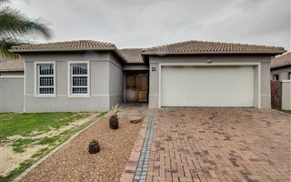 3 Bedroom House in Protea Heights