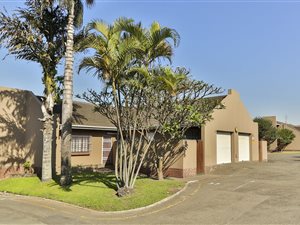 3 Bedroom Apartment in Arboretum