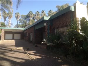 6 Bed House in Aviary Hill