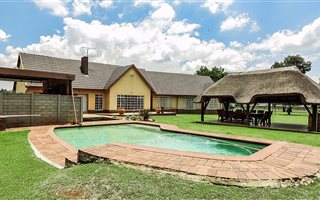 8432 m² Farm in Sonneveld