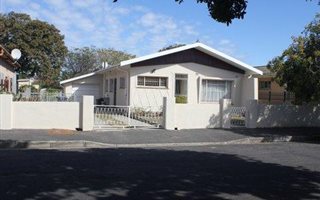 3 Bedroom House in Goodwood