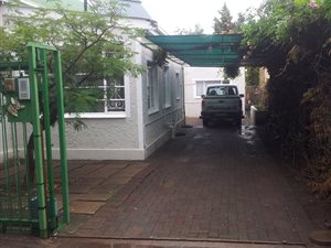 4 Bed House in Top Town