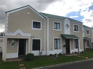 2 Bed Townhouse in Longdown