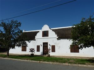 5 Bed House in Graaff Reinet