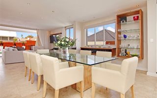 4 Bedroom House in Fresnaye
