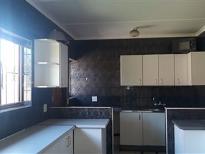 3 Bed House in Wild En Weide