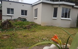 2 Bedroom Garden Cottage in Hilton