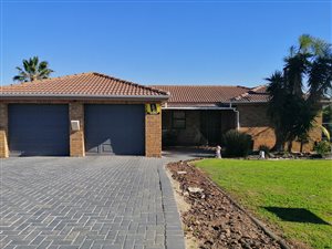 3 Bed House in The Crest