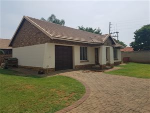 3 Bedroom Townhouse in Waterval East