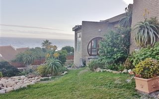 3 Bedroom House in Beachview
