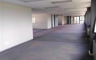 400 m² Office Space in Kyalami