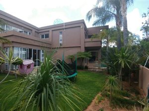 4 Bed House in Waterkloof Park