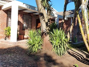 3 Bed House in Twee Rivieren