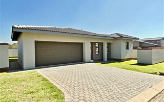 3 Bedroom House in Brentwood