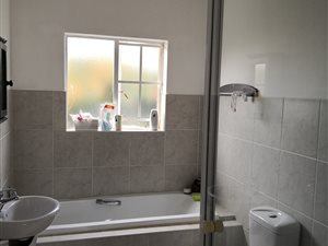 3 Bed House in North Riding