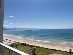 2 Bed Apartment in Diaz Beach