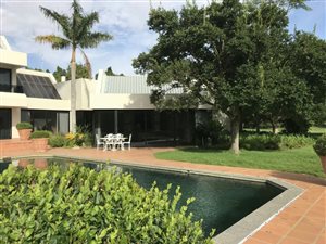 15.5 ha Smallholding in Porterville