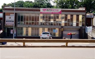 525 m² Office Space in Briardene