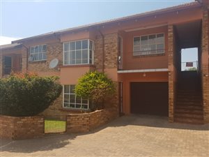 3 Bed Apartment in Silverfields