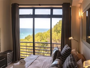 2 Bed Penthouse in Herolds Bay