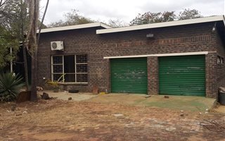 4 Bedroom House in Hectorspruit