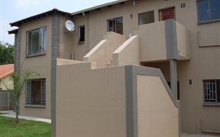 3 Bedroom Apartment in Oos-Einde