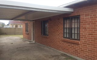 3 Bedroom House in Aquadene