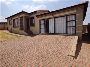 3 Bed House in Munsieville South