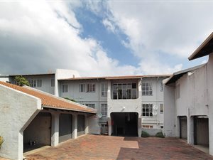 3 Bed Apartment in Bramley Park