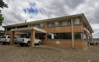 125 m² Commercial space in Cowies Hill