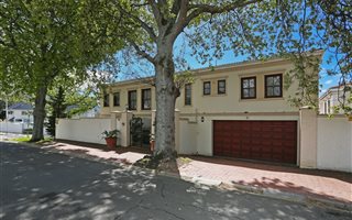 4 Bedroom House in Claremont Upper
