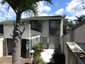 3 Bed Duplex in Manor Gardens