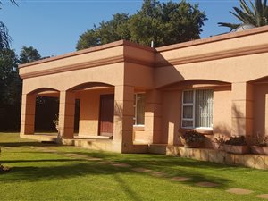 5 Bed House in Erasmia