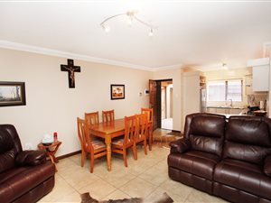 3 Bed House in Comet