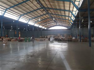 8350 m² Industrial space in Crown City