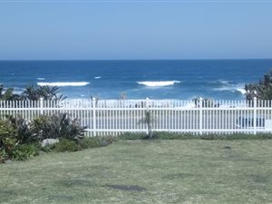 2 Bed Apartment in Uvongo
