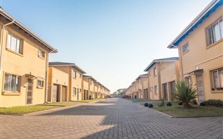 2 Bedroom Apartment in Veld En Vlei
