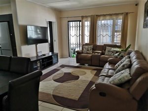 3 Bed Townhouse in Modderfontein